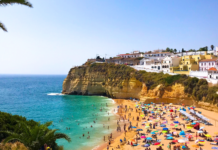 Verão em Portugal: praias incríveis, hotéis para todos os gostos e turistas encantados